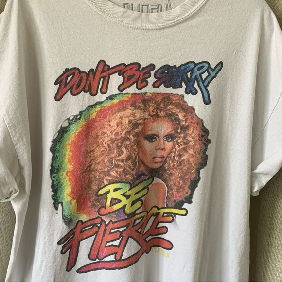 RUPAUL COMFY WHITE T-SHIRT - Picture 4 of 5